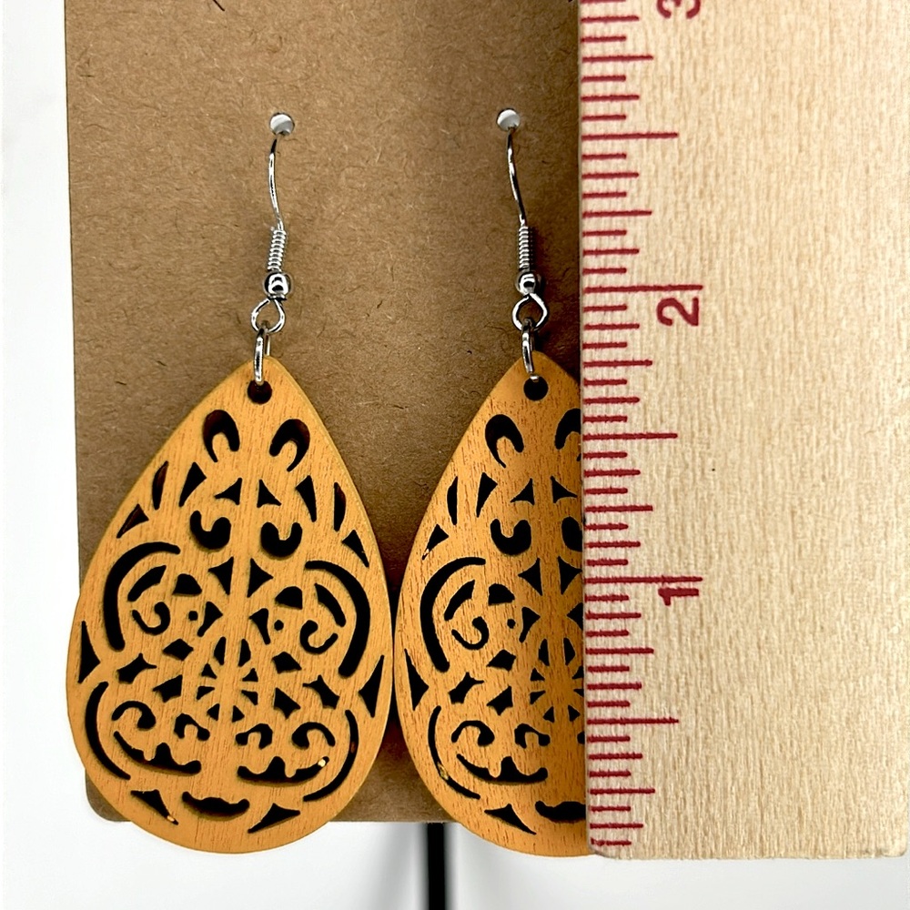 Wooden Colorful Hollow Leaf Design Dangle Earrings  Fashion Jewelry - Picture 2 of 3